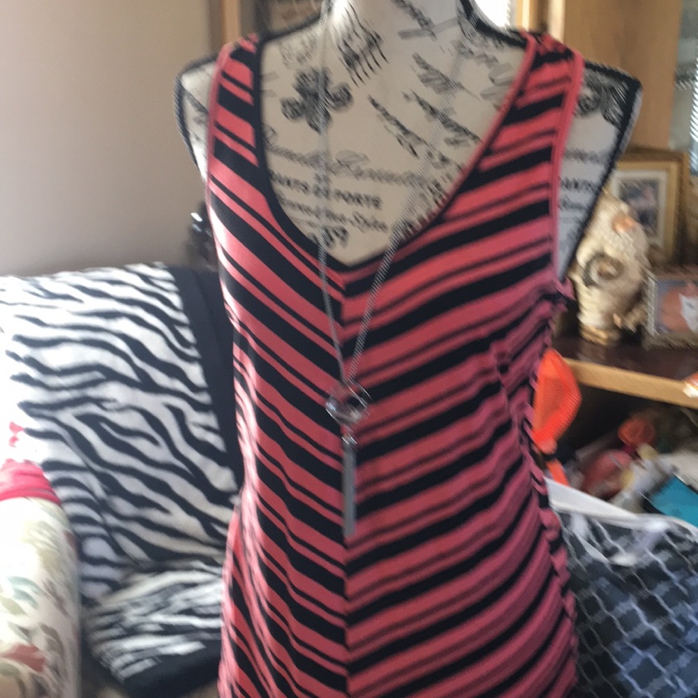Dress - Picture 2 of 5